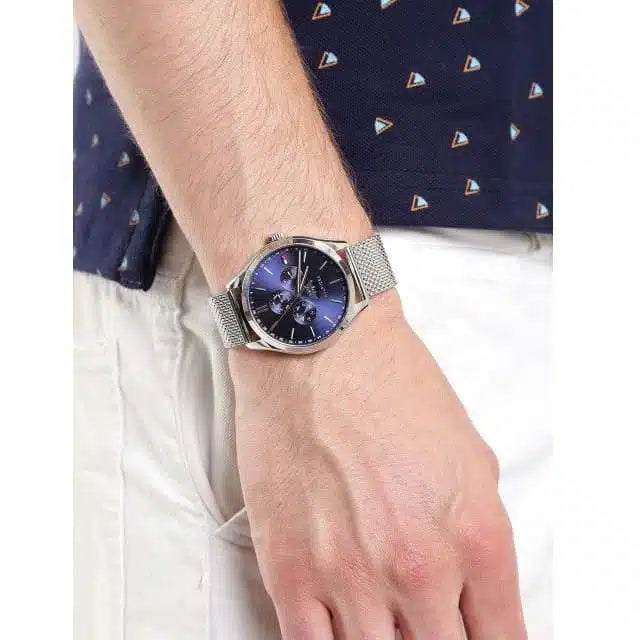 Tommy Hilfiger Oliver Quartz Cadran bleu Montre bracelet en maille argentée 1791302