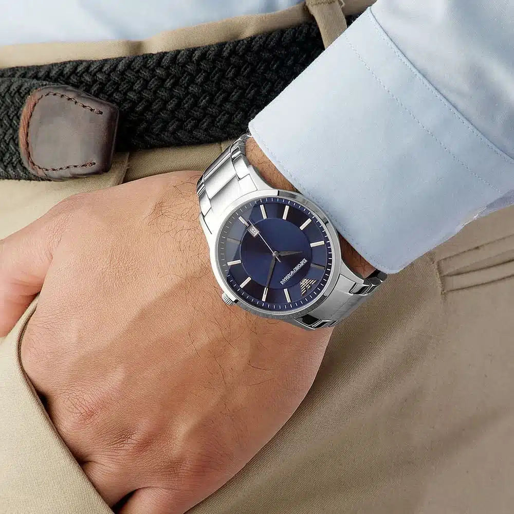 Montre Emporio Armani Renato avec cadran bleu et bracelet en acier argenté 2477