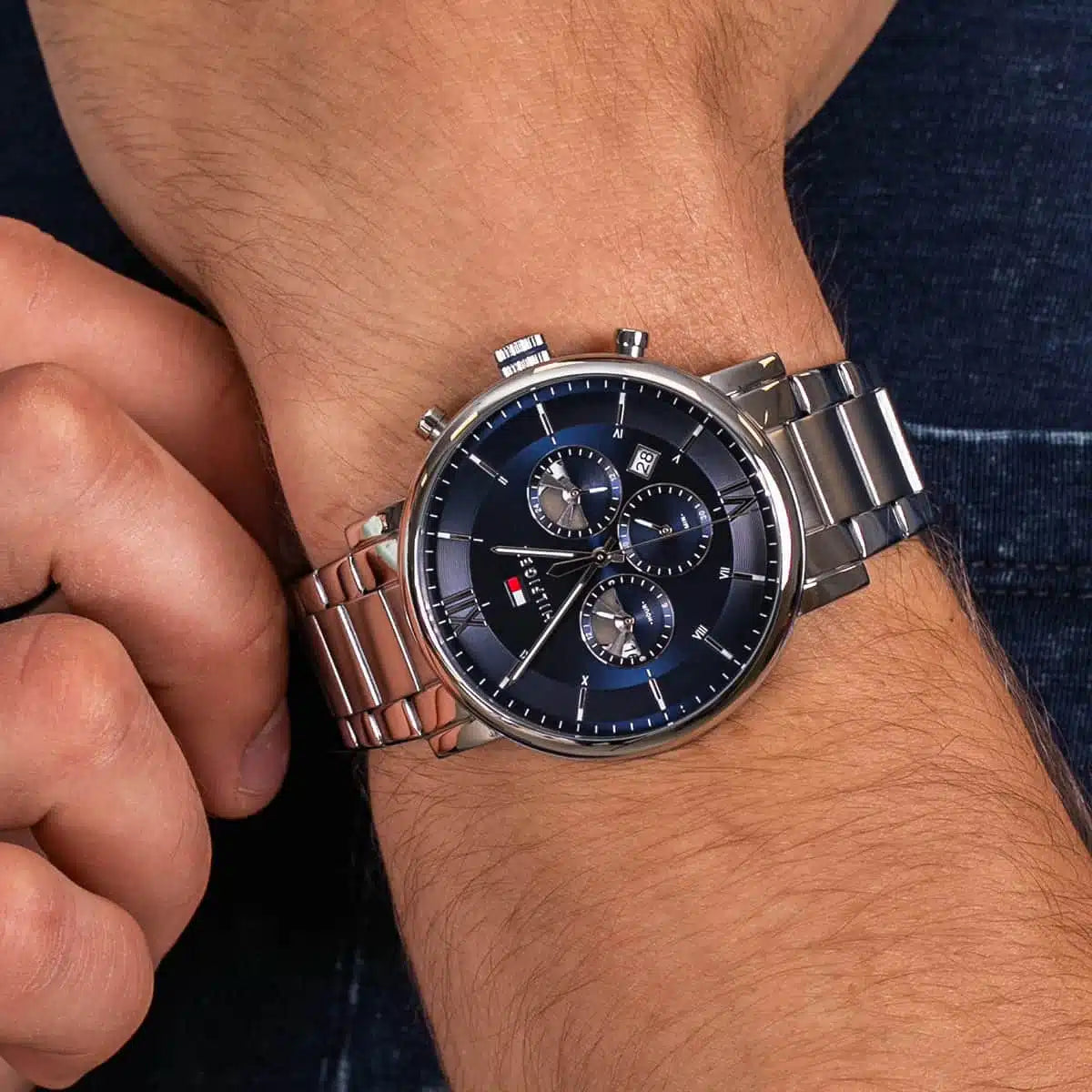 Tommy Hilfiger Evan Chronographe Cadran Bleu Bracelet En Acier Argenté Montre Pour Homme - 1710409