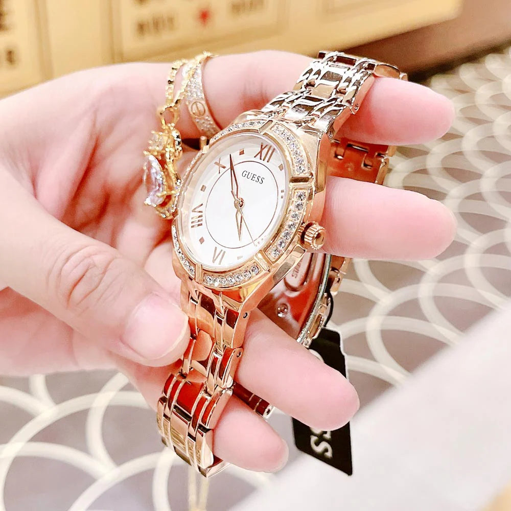 Montre Femme Guess GW0033L3 bracelet acier or rose boitier orné de strass Guess