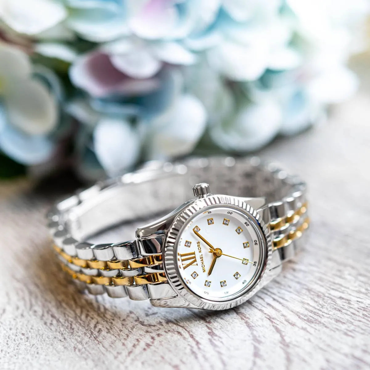 Montre Michael Kors MK4740 Petite Lexington en Acier Bicolore